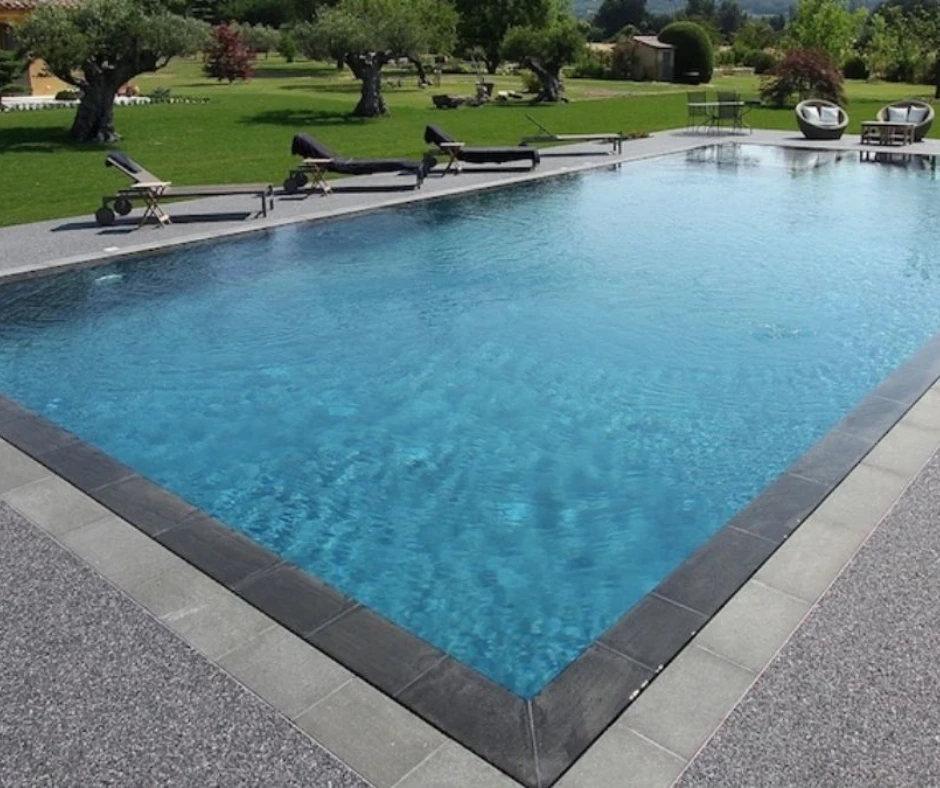 Piscine Miroir, tout ce qu'il faut savoir