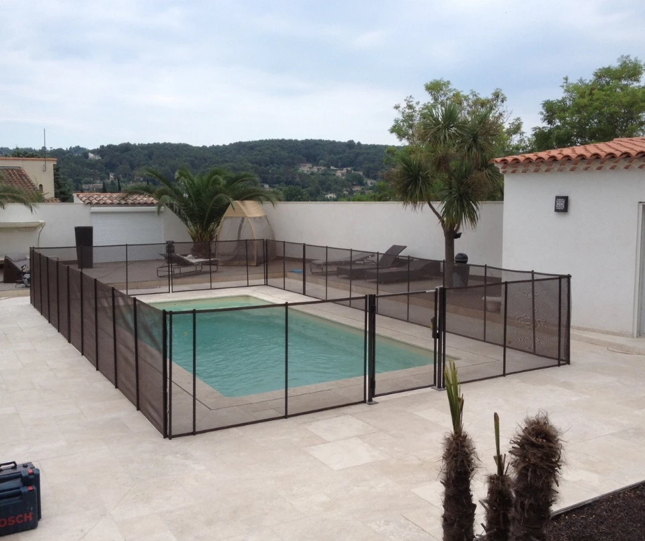 Barriere sécurité piscine filet