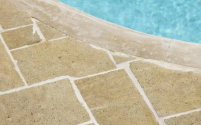 Rénover la plage de votre piscine : idées, avantages et inconvénients des matériaux