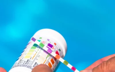 Comment utiliser des bandelettes test piscine ?