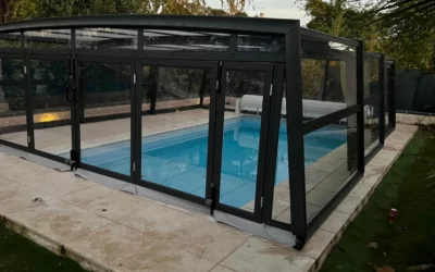 Abri Piscine Haut: Protection, Qualité et Télescopique pour votre Bassin Extérieur