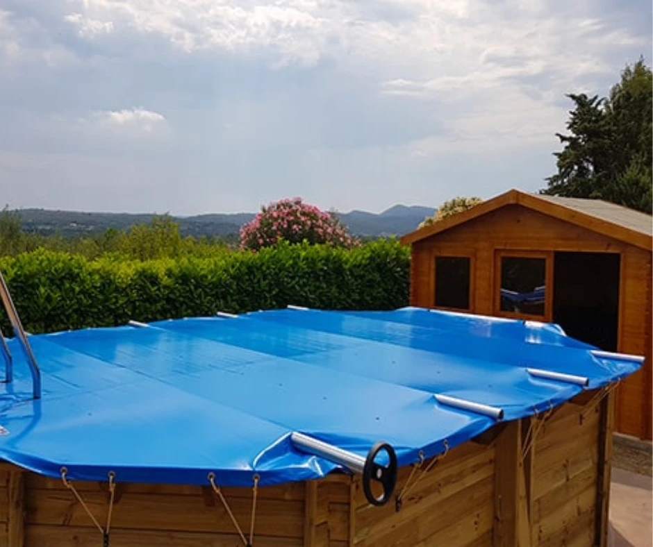 bache barres piscine bois