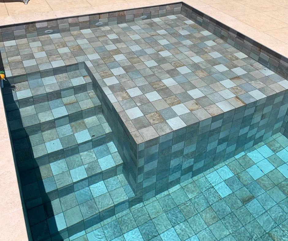 comment choisir revêtement de piscine