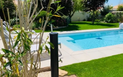 Exploration du monde des douches solaires piscine : Matériaux, designs, avantages et prix