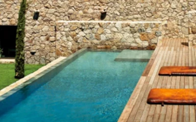 Explorer les Avantages et Inconvénients d’une Piscine Couloir de Nage