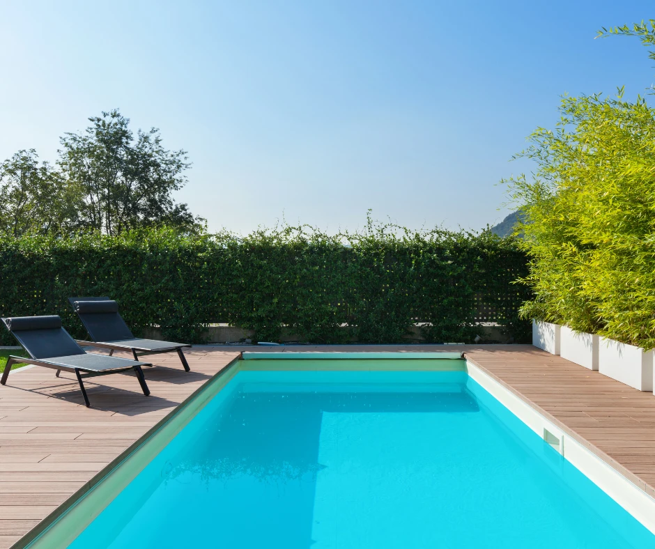 piscine traitée avec un électrolyseur au sel