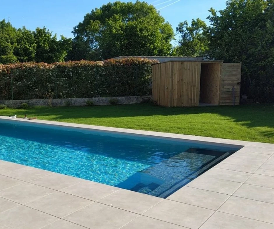 utiliser-grés-cérame-comme-revêtement-piscine Pourquoi utiliser le grés cérame autour d'une piscine