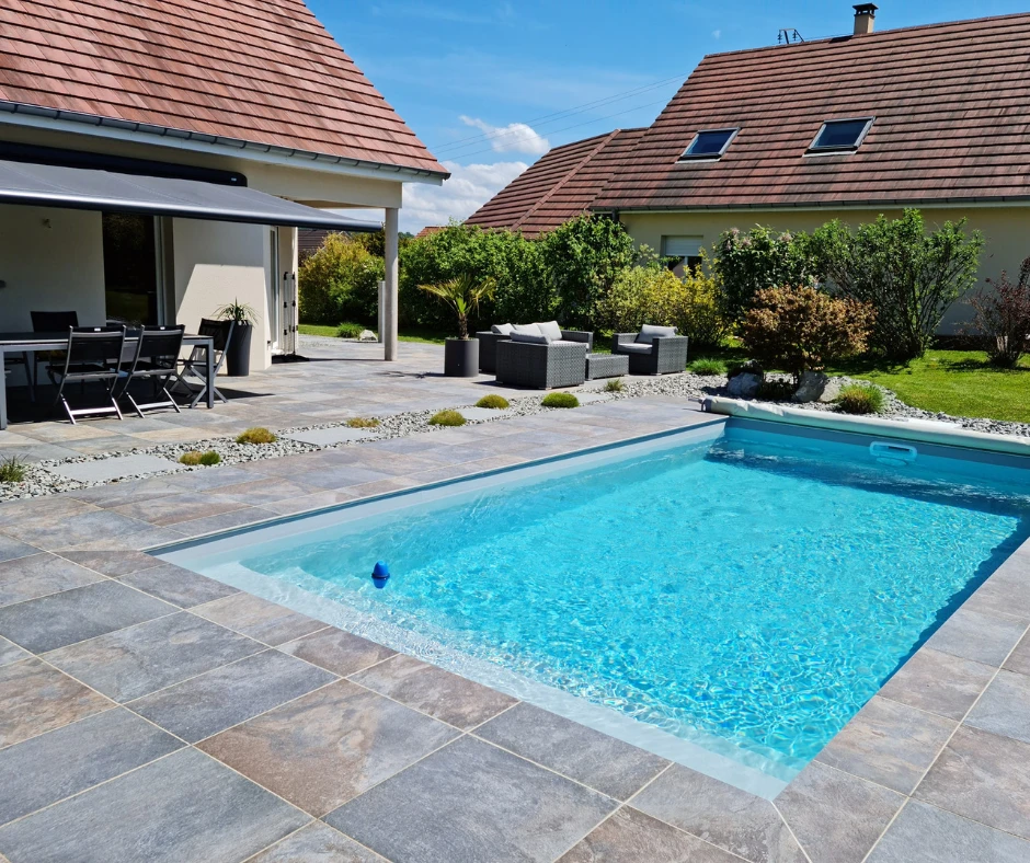 Comment choisir la couleur d'un liner piscine