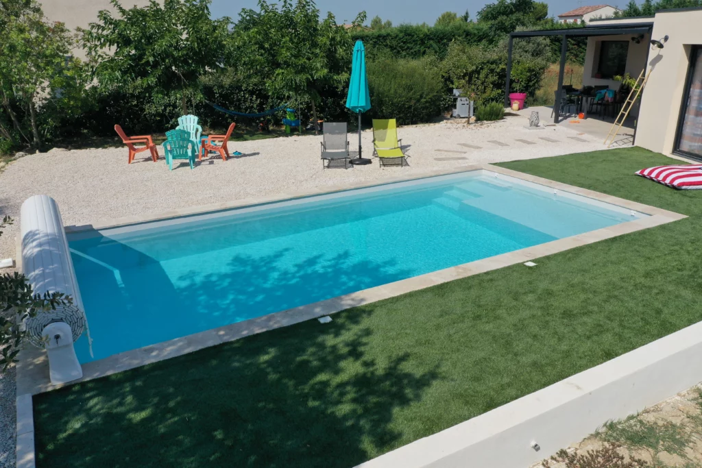 Pisciniste au sud de Bordeaux